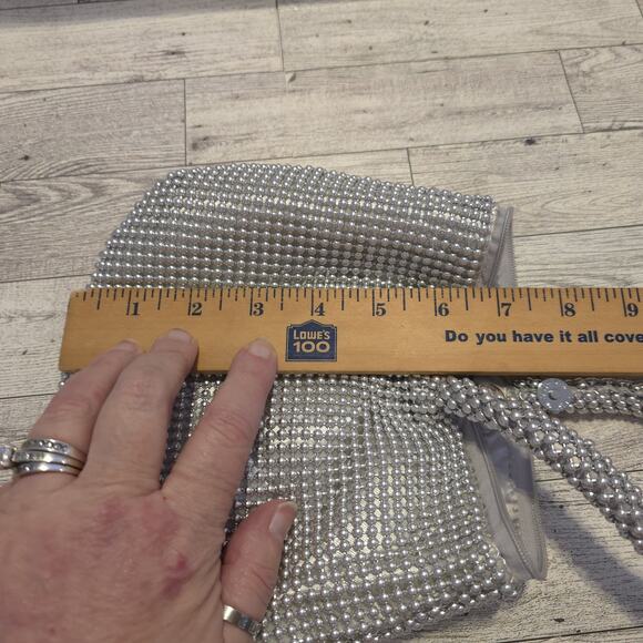 Jessica McClintock Staci Metal Silver Snap Puch Evening Wristlet Bag - Picture 7 of 10